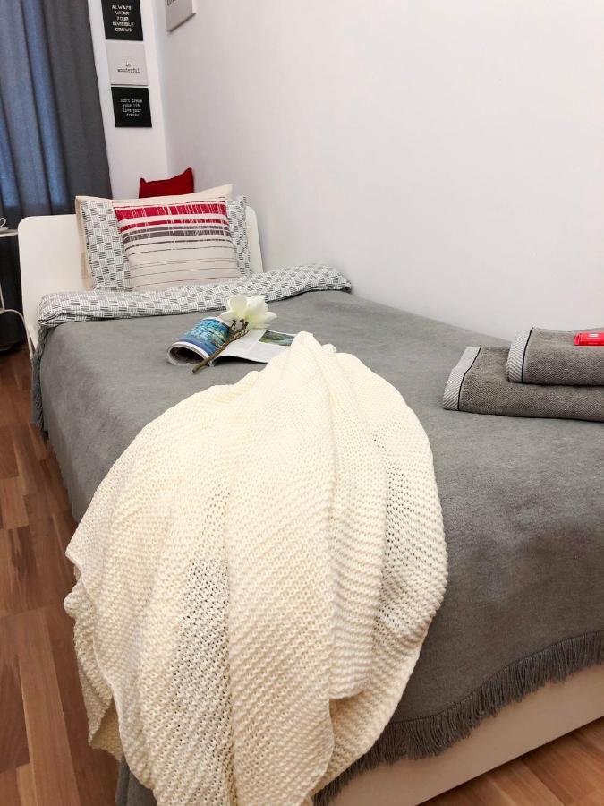 شقة "Be My Guest" Near Metro Station! فيينا المظهر الخارجي الصورة