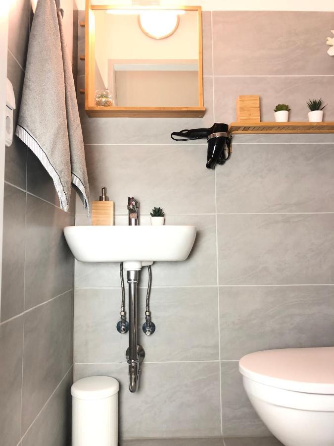 شقة "Be My Guest" Near Metro Station! فيينا المظهر الخارجي الصورة