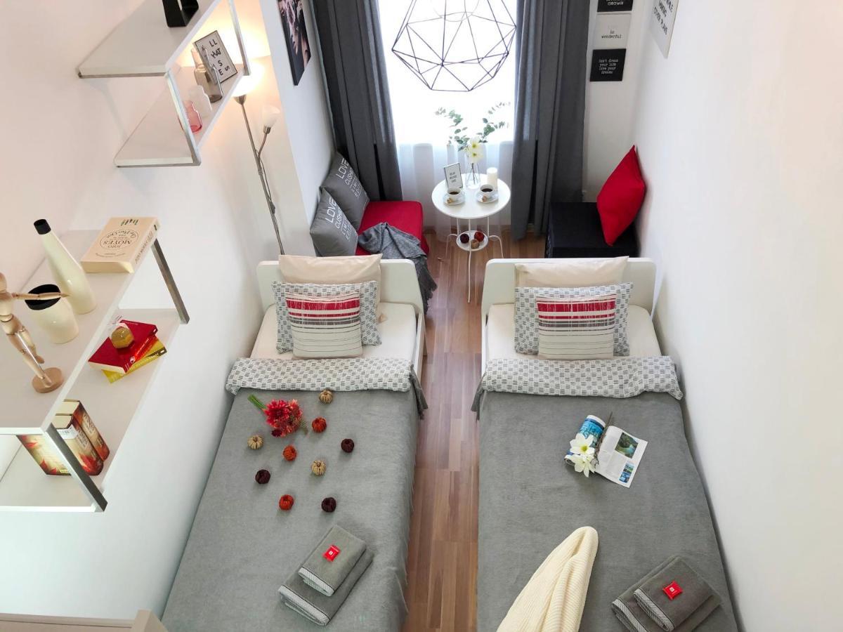 شقة "Be My Guest" Near Metro Station! فيينا المظهر الخارجي الصورة
